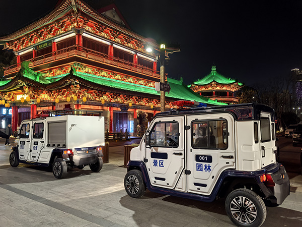 巡逻车